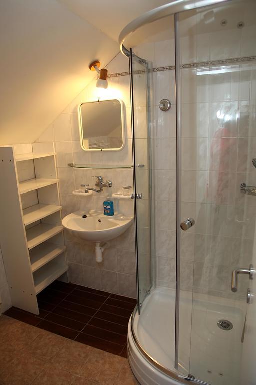 Apartman Skalka Mnichovo Hradiste Exterior photo